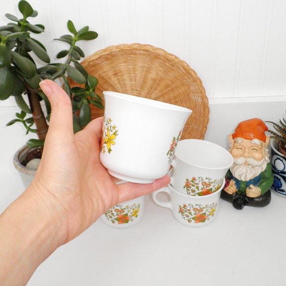 Vintage Cottagecore Set of 4 Floral Corelle Tea or Coffee Cups 1970s Farmhouse - Picture 5 of 6